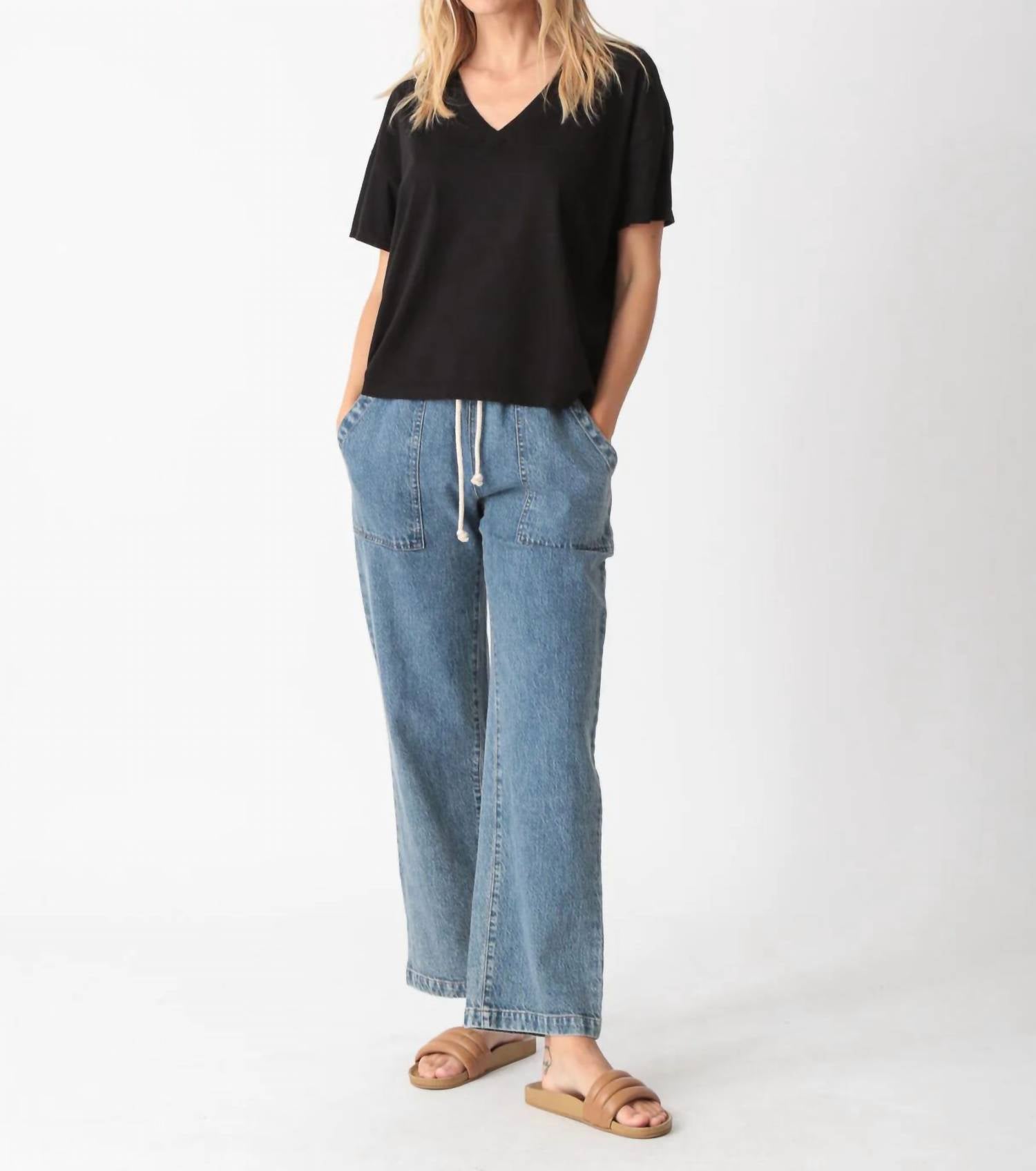 Chase Brushed Slub V Топ In Onyx Electric & Rose
Chase Brushed Slub V Топ In Onyx Electric & Rose