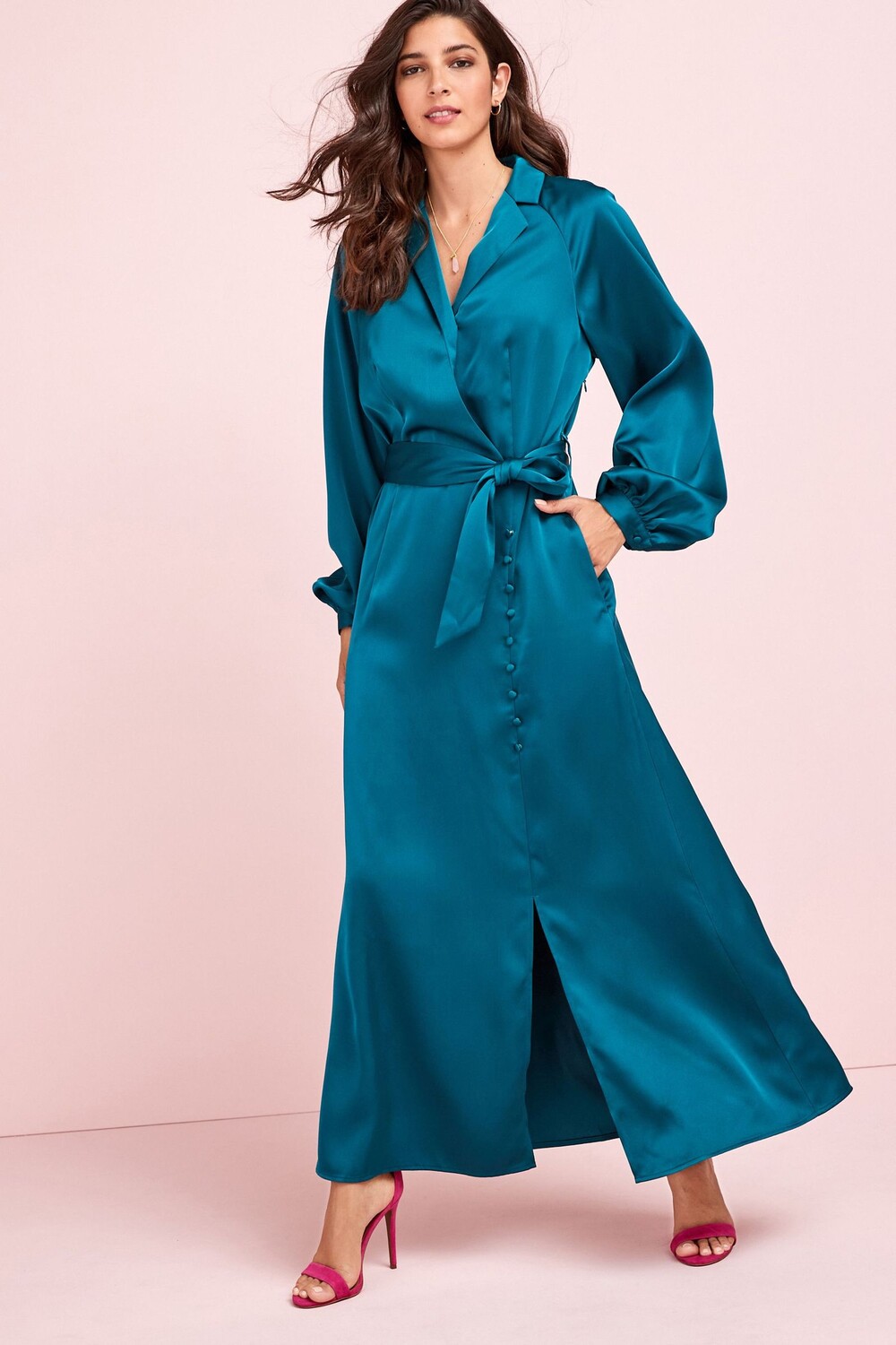 Атласное платье миди с длинными рукавами Next, зеленый
Атласное платье миди с длинными рукавами Next, зеленый