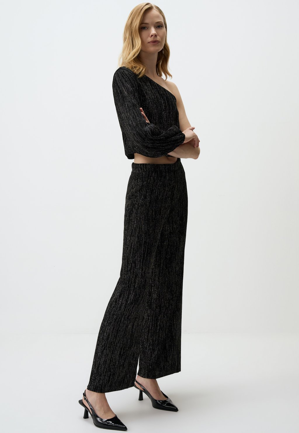 Брюки CHIC SPARKLING ELEGANT WIDE-LEG CHRISTMAS Jimmy Key, черный
Брюки CHIC SPARKLING ELEGANT WIDE-LEG CHRISTMAS Jimmy Key, черный