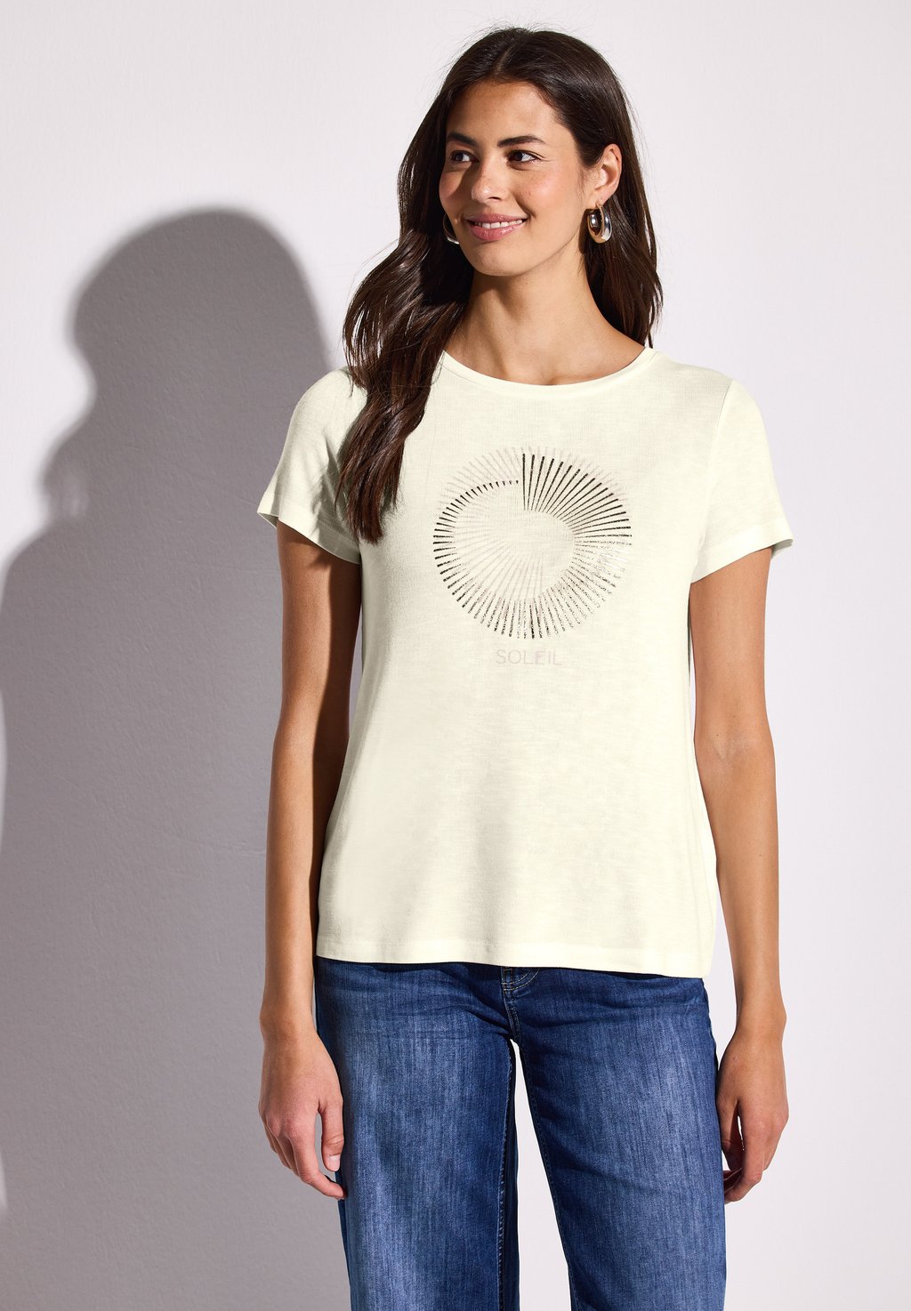 Футболка с принтом MIT SCHMUCKSTEINEN Street One, кремовый
Футболка с принтом MIT SCHMUCKSTEINEN Street One, кремовый