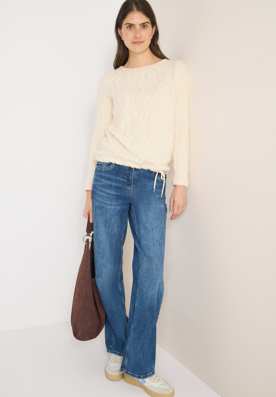 Джемпер Cecil Jumper, Weiß/White
Джемпер Cecil Jumper, Weiß/White