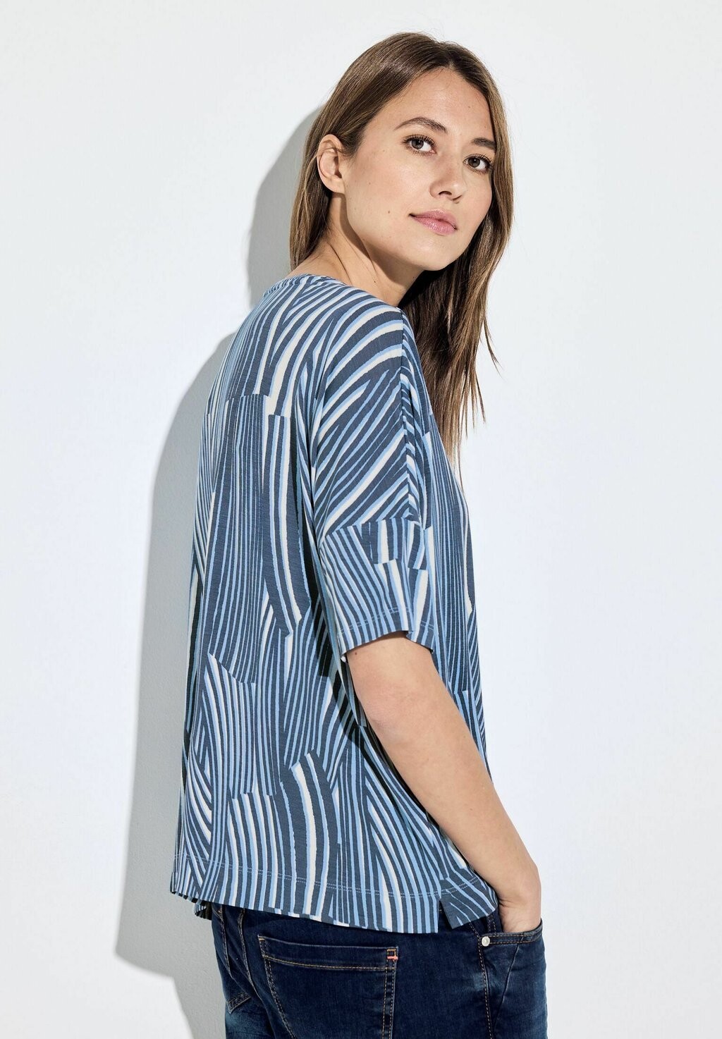 Принт на футболке OVERSIZE Cecil, светло-голубой
Принт на футболке OVERSIZE Cecil, светло-голубой