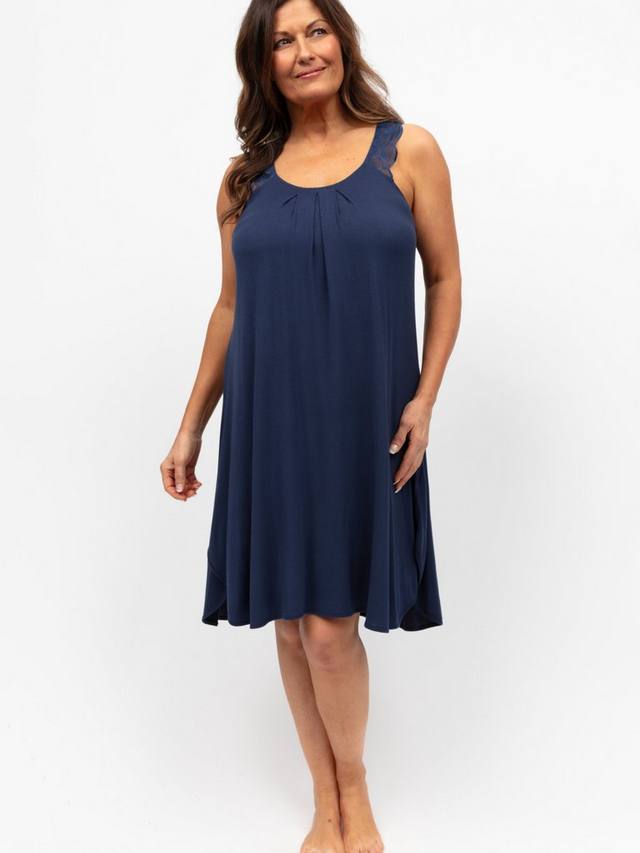 Ночная сорочка без рукавов с кружевными вставками и рюшами Cyberjammies, Navy
Ночная сорочка без рукавов с кружевными вставками и рюшами Cyberjammies, Navy