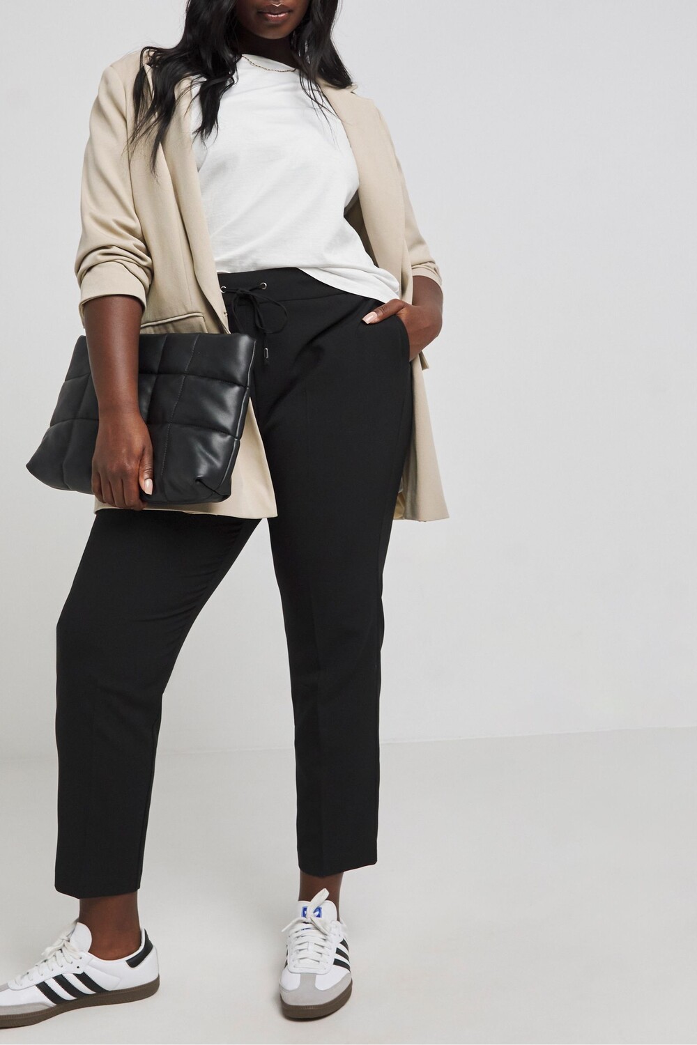 Брюки для спецодежды Essentials с эластичной талией и завязками на талии Simply Be, черный
Брюки для спецодежды Essentials с эластичной талией и завязками на талии Simply Be, черный