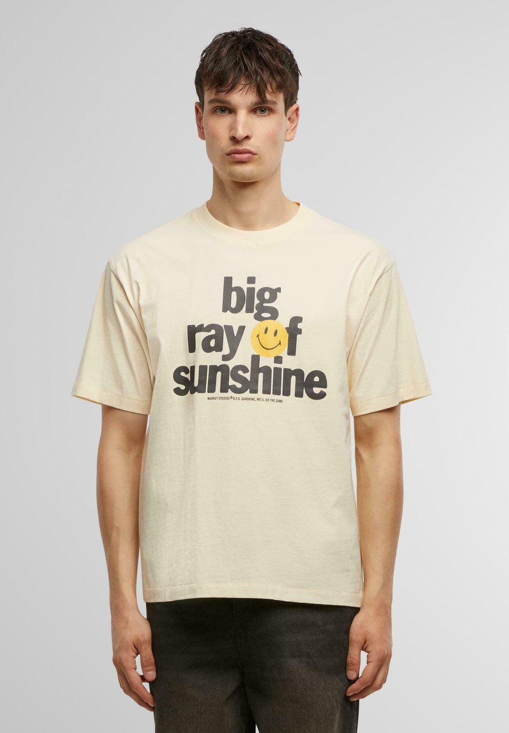 Футболка с принтом SMILEY SUNSHINE Market, бежевый
Футболка с принтом SMILEY SUNSHINE Market, бежевый