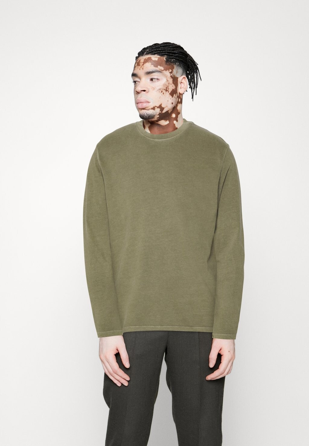 Топ с длинными рукавами CREW EMBROIDERY Marc O'Polo, цвет olive
Топ с длинными рукавами CREW EMBROIDERY Marc O'Polo, цвет olive