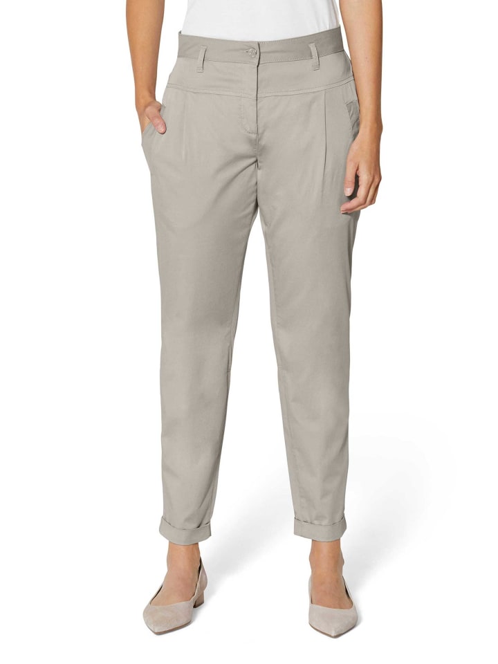 MADELEINE Брюки чинос со складками цвета "бежевый"
MADELEINE Брюки чинос со складками цвета "бежевый"