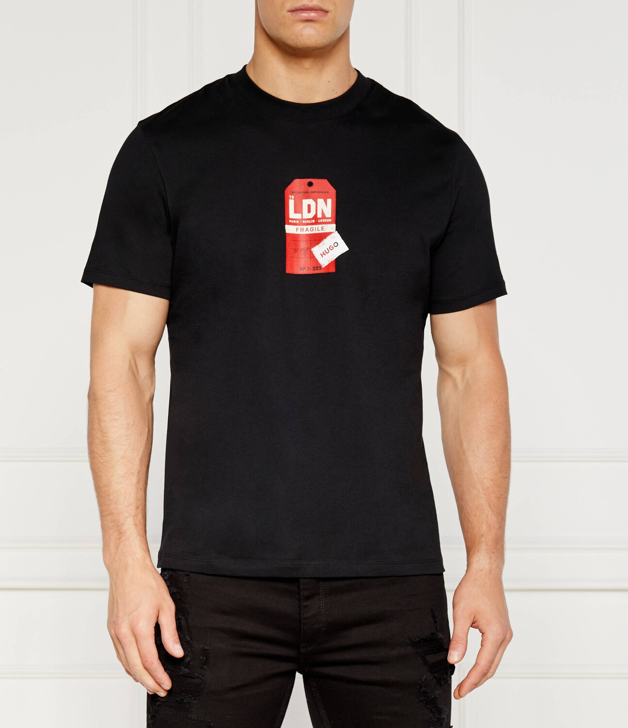 Футболка HUGO DITROSO Relaxed fit, черный
Футболка HUGO DITROSO Relaxed fit, черный