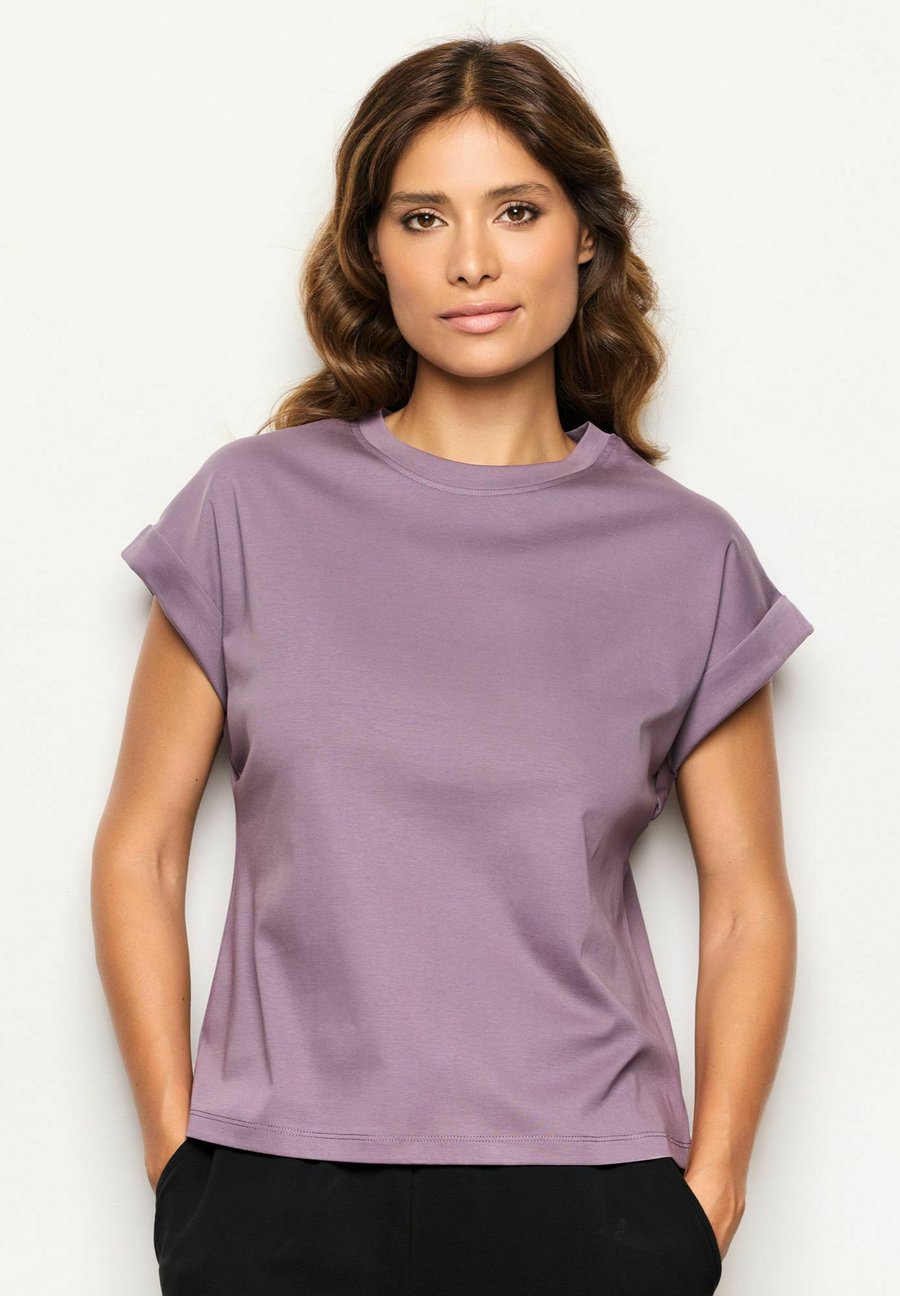 Футболка Yamamay Basic T-shirt, Lilac Plain/Lilac
Футболка Yamamay Basic T-shirt, Lilac Plain/Lilac