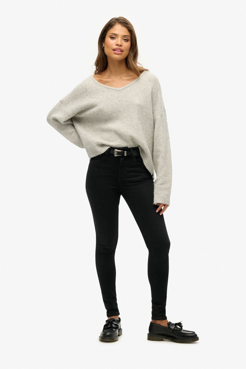 Джемпер свободного кроя с V образным вырезом Superdry, серый
Джемпер свободного кроя с V образным вырезом Superdry, серый