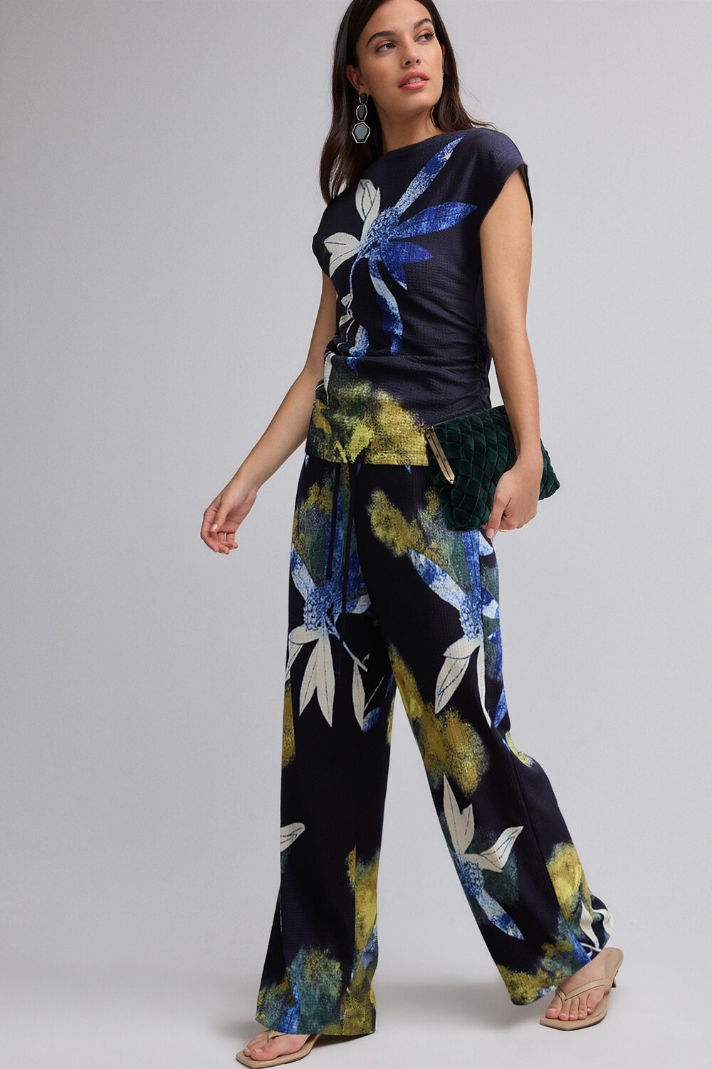 Фактурные широкие брюки из джерси Next, синий
Фактурные широкие брюки из джерси Next, синий