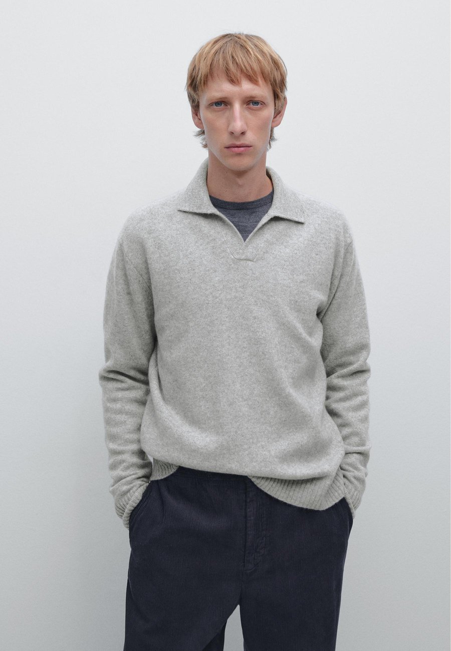 Топ Massimo Dutti V-NECK, Light Grey
Топ Massimo Dutti V-NECK, Light Grey