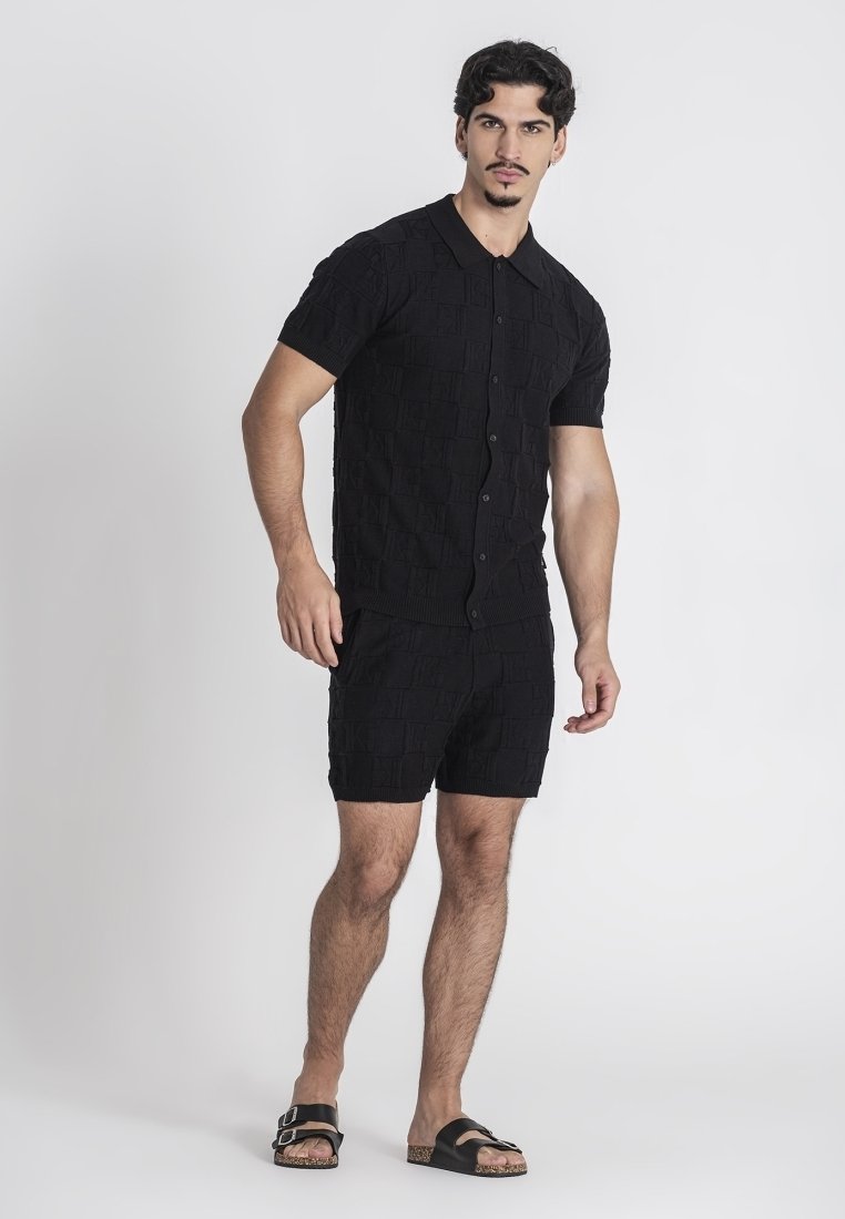Рубашка SET - Shorts Gianni Kavanagh, черный
Рубашка SET - Shorts Gianni Kavanagh, черный