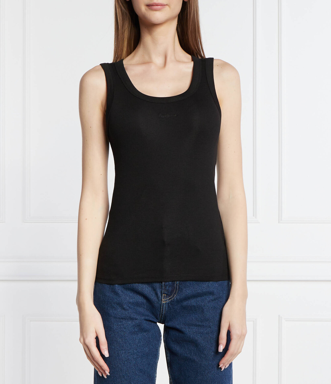 Топ Pepe Jeans London LANE Slim Fit, черный
Топ Pepe Jeans London LANE Slim Fit, черный