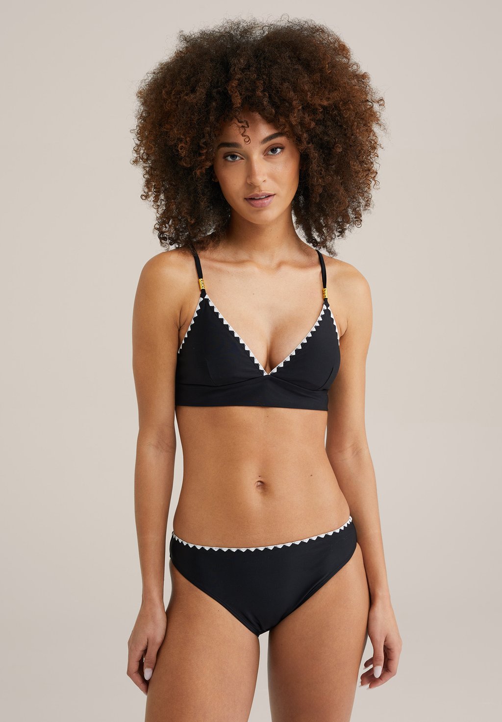 Плавки бикини WE Fashion, черный
Плавки бикини WE Fashion, черный