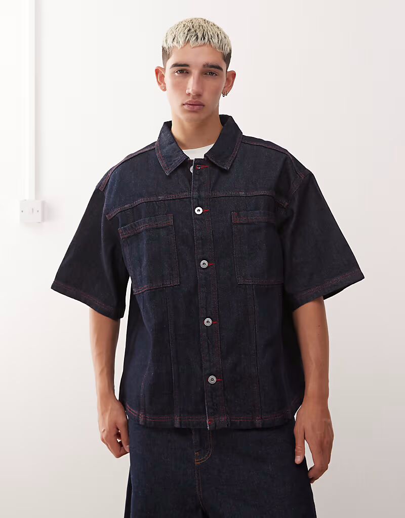 Рубашка свободного кроя из денима в цвете «оверсайз» Collusion
Рубашка свободного кроя из денима в цвете «оверсайз» Collusion