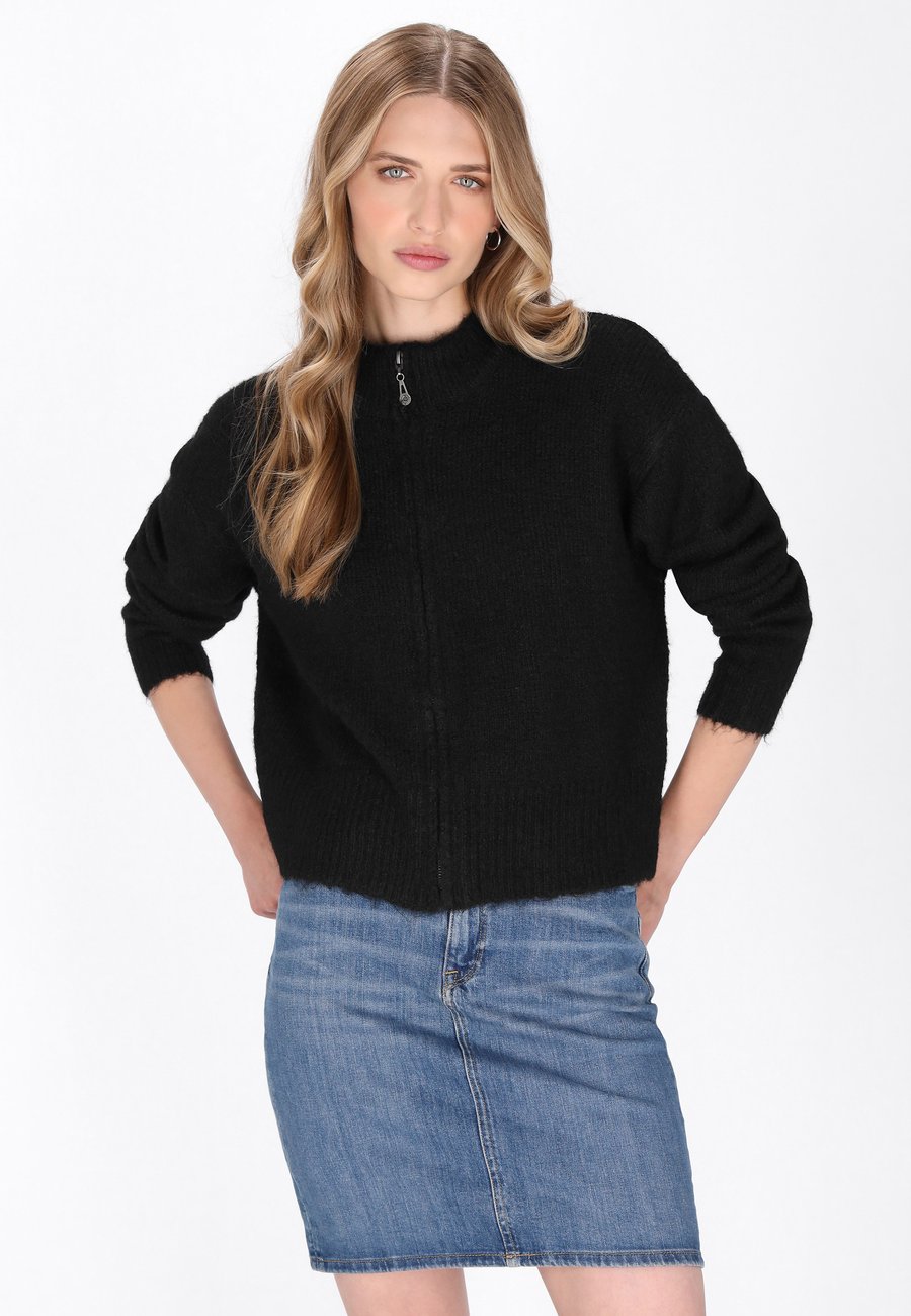 Кардиган DreiMaster Cardigan, Black
Кардиган DreiMaster Cardigan, Black