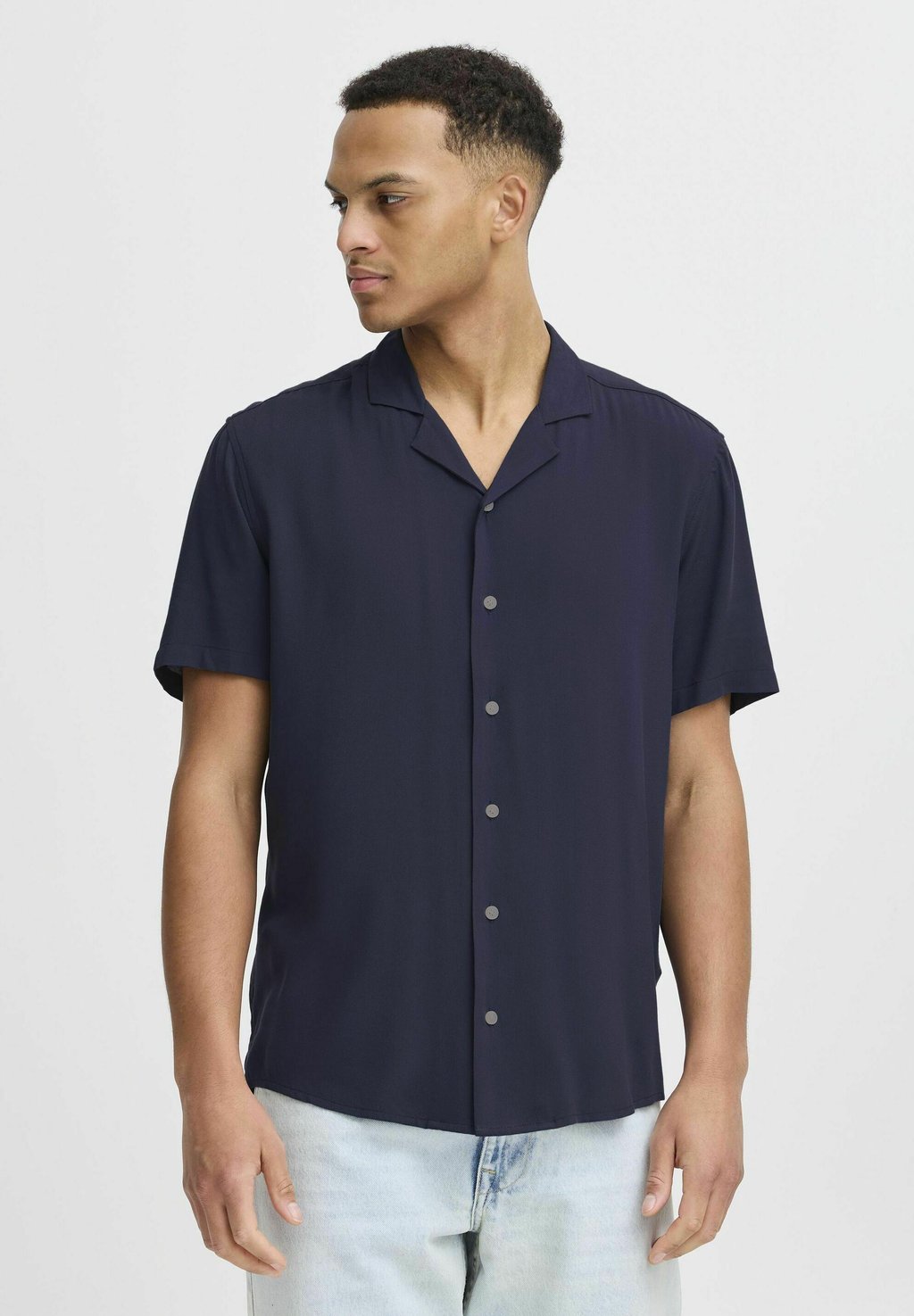 Рубашка BHAURAN Blend, синий
Рубашка BHAURAN Blend, синий