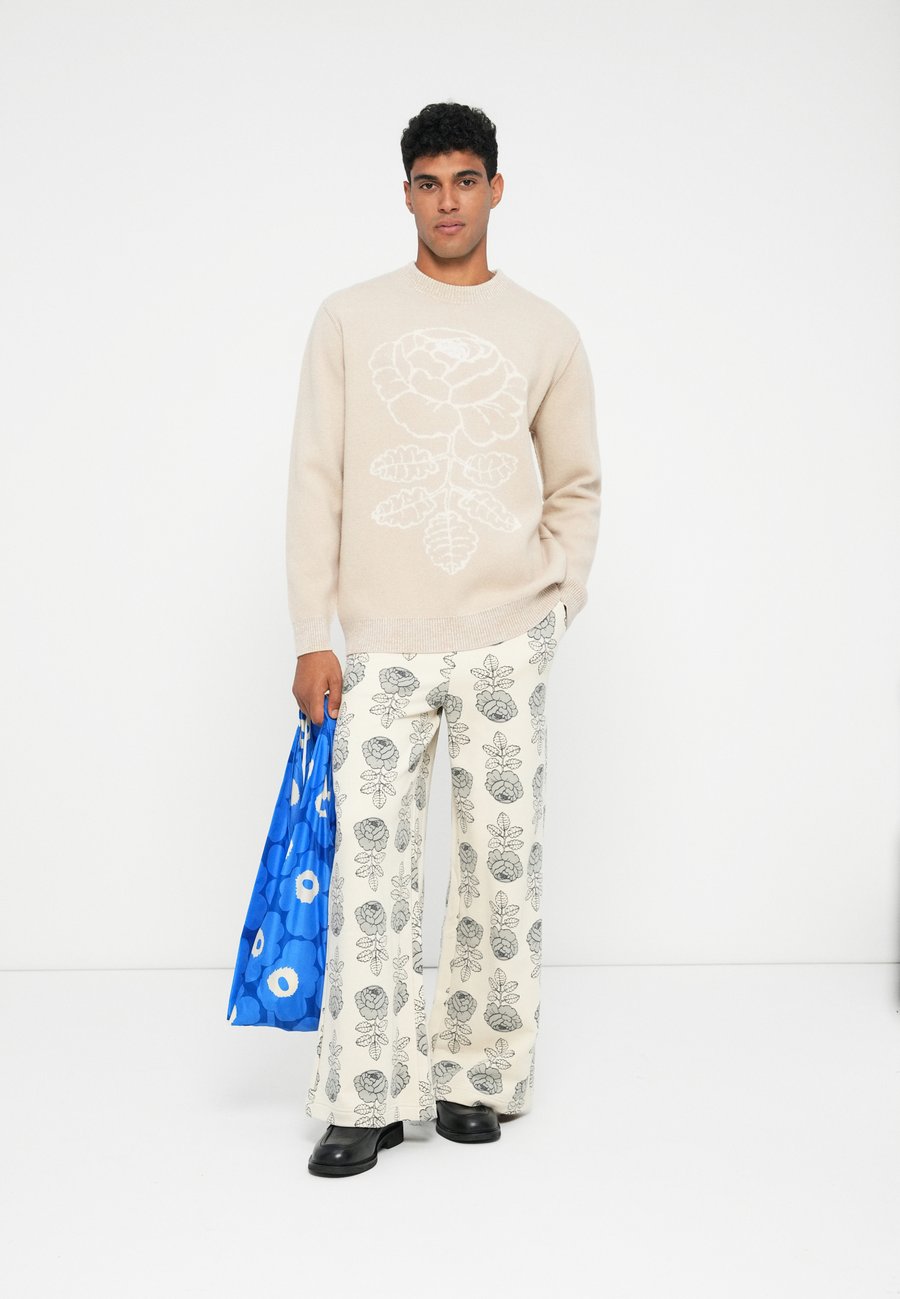 Джемпер Marimekko RUUSUT VIHKIRUUSU UNISEX, Beige/Off White/Beige
Джемпер Marimekko RUUSUT VIHKIRUUSU UNISEX, Beige/Off White/Beige