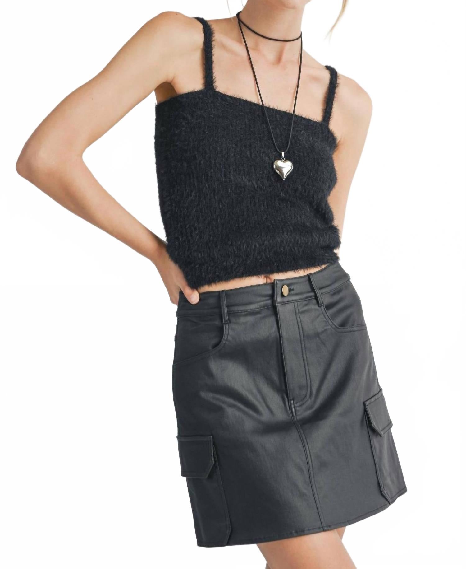 Payton безрукавный свитер в черном Sadie & Sage
Payton безрукавный свитер в черном Sadie & Sage