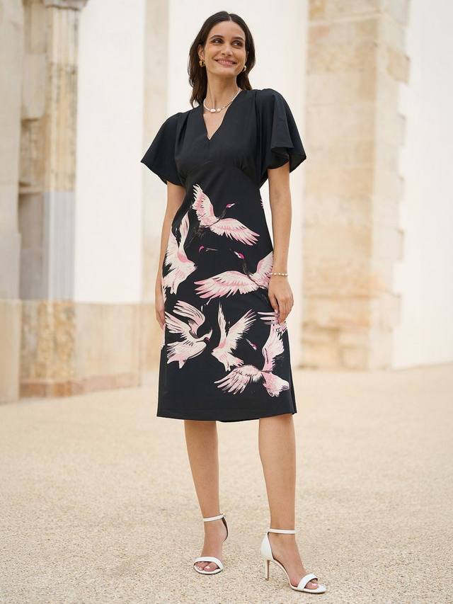 Миди-платье с принтом журавля Yumi, черный
Миди-платье с принтом журавля Yumi, черный