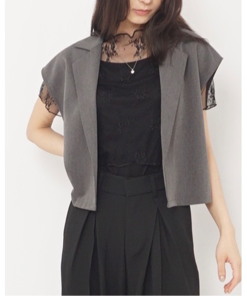 Топ с коротким рукавом, облегающий, из прозрачного кружева Alt due, черный
Топ с коротким рукавом, облегающий, из прозрачного кружева Alt due, черный