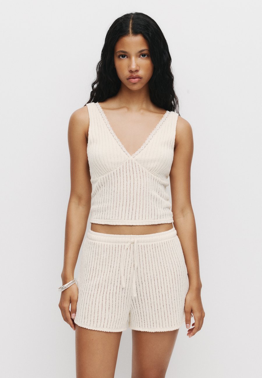 Топ PULL&BEAR Top, Beige
Топ PULL&BEAR Top, Beige