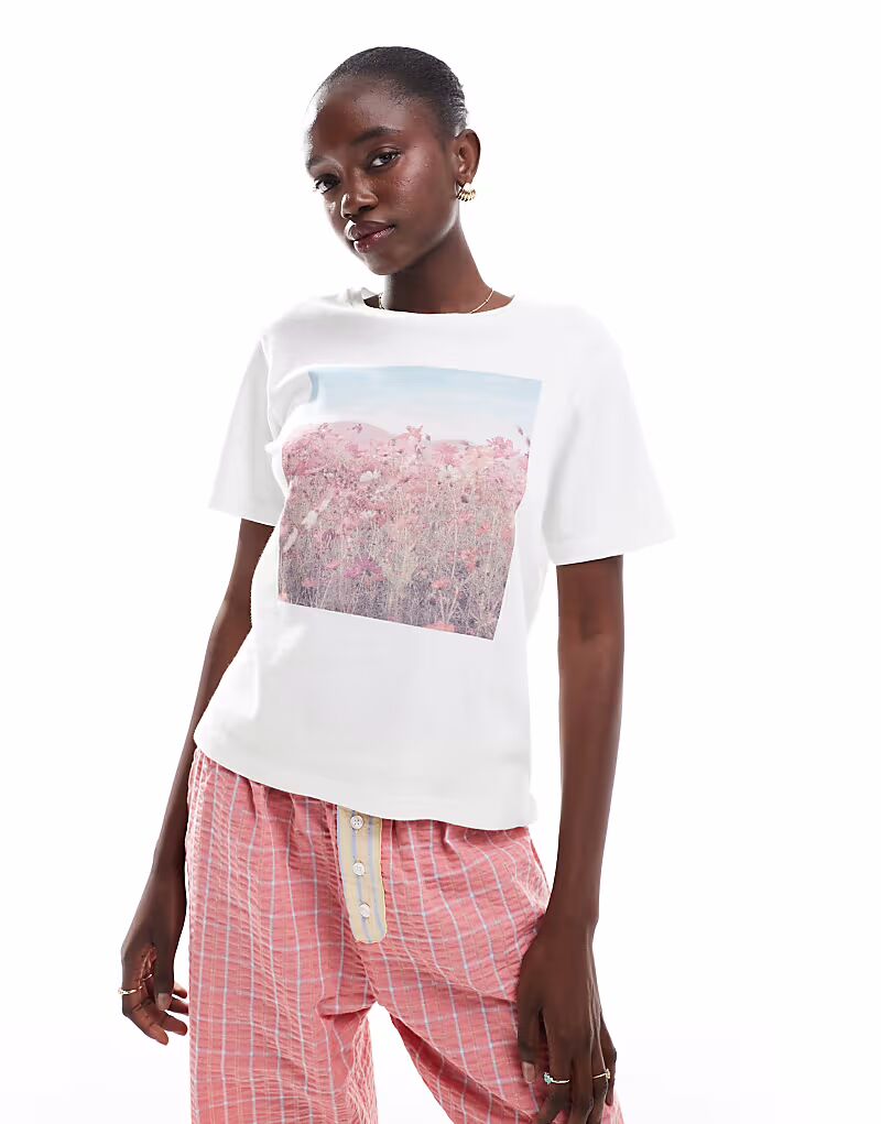 Футболка с рисунком Cotton:On Lounge белого цвета
Футболка с рисунком Cotton:On Lounge белого цвета