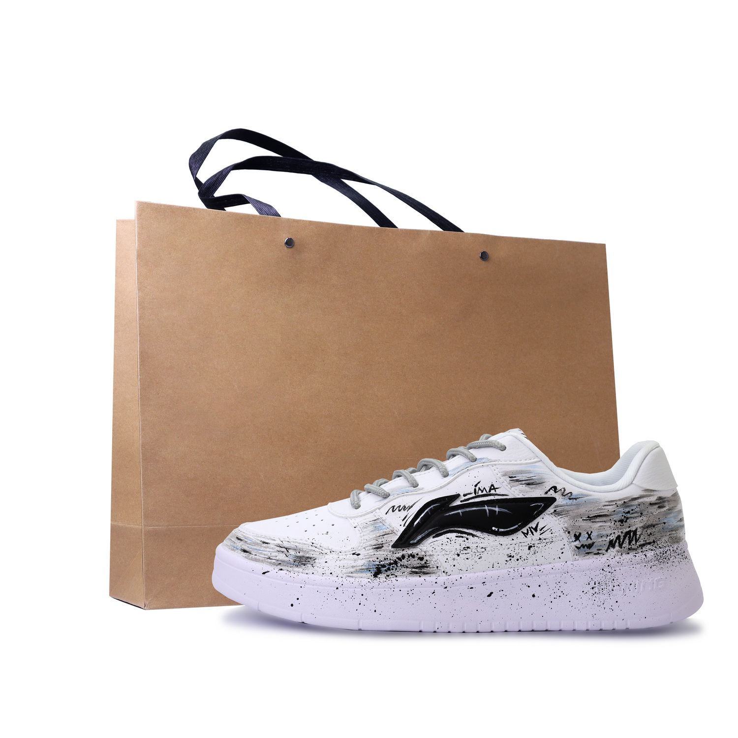 LINING Лининг Понтун Боутс устойчивые к истиранию, легкие и дышащие лоу-топ скейтбордские кроссовки унисекс черно-белые, цвет Black White
LINING Лининг Понтун Боутс устойчивые к истиранию, легкие и дышащие лоу-топ скейтбордские кроссовки унисекс черно-белые, цвет Black White