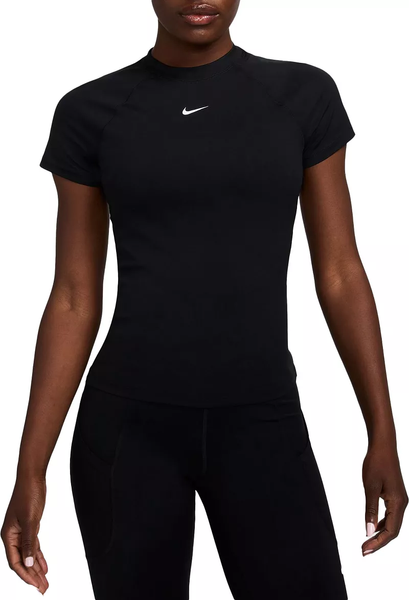 Женская футболка с короткими рукавами Nike Pro Dri-FIT, черный
Женская футболка с короткими рукавами Nike Pro Dri-FIT, черный