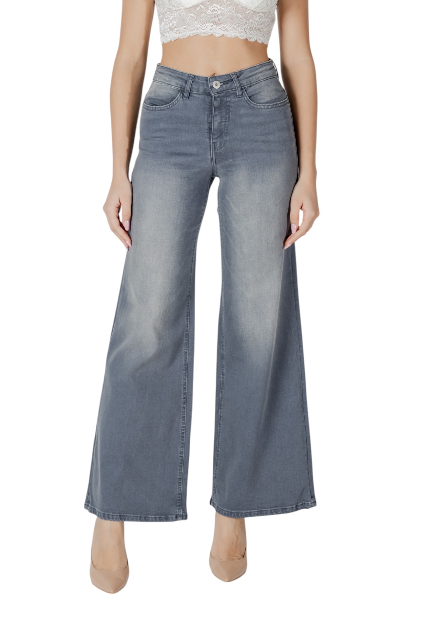 Джинсы ICHI
Джинсы ICHI