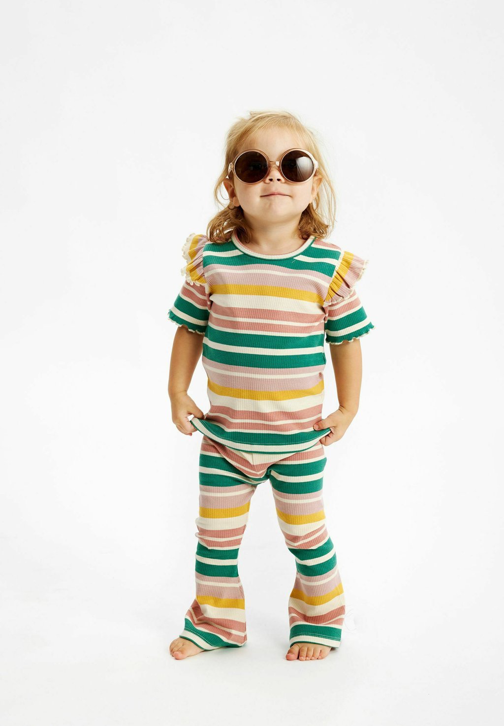 Футболка с принтом The New Siblings, зеленый
Футболка с принтом The New Siblings, зеленый