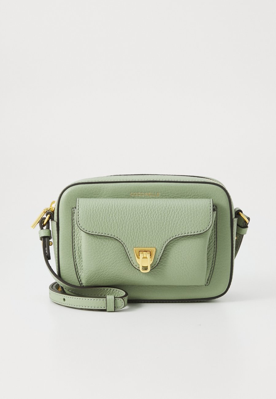 Сумка кросс-боди Coccinelle Cross body bag, Greenery/Green
Сумка кросс-боди Coccinelle Cross body bag, Greenery/Green