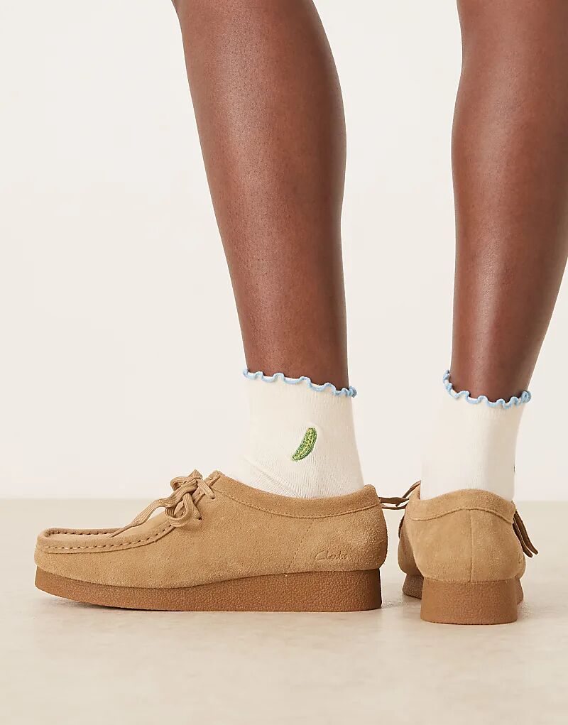 Носки ASOS DESIGN с вышитым рисунком огурцов и оборкой по краю светло-голубого цвета
Носки ASOS DESIGN с вышитым рисунком огурцов и оборкой по краю светло-голубого цвета