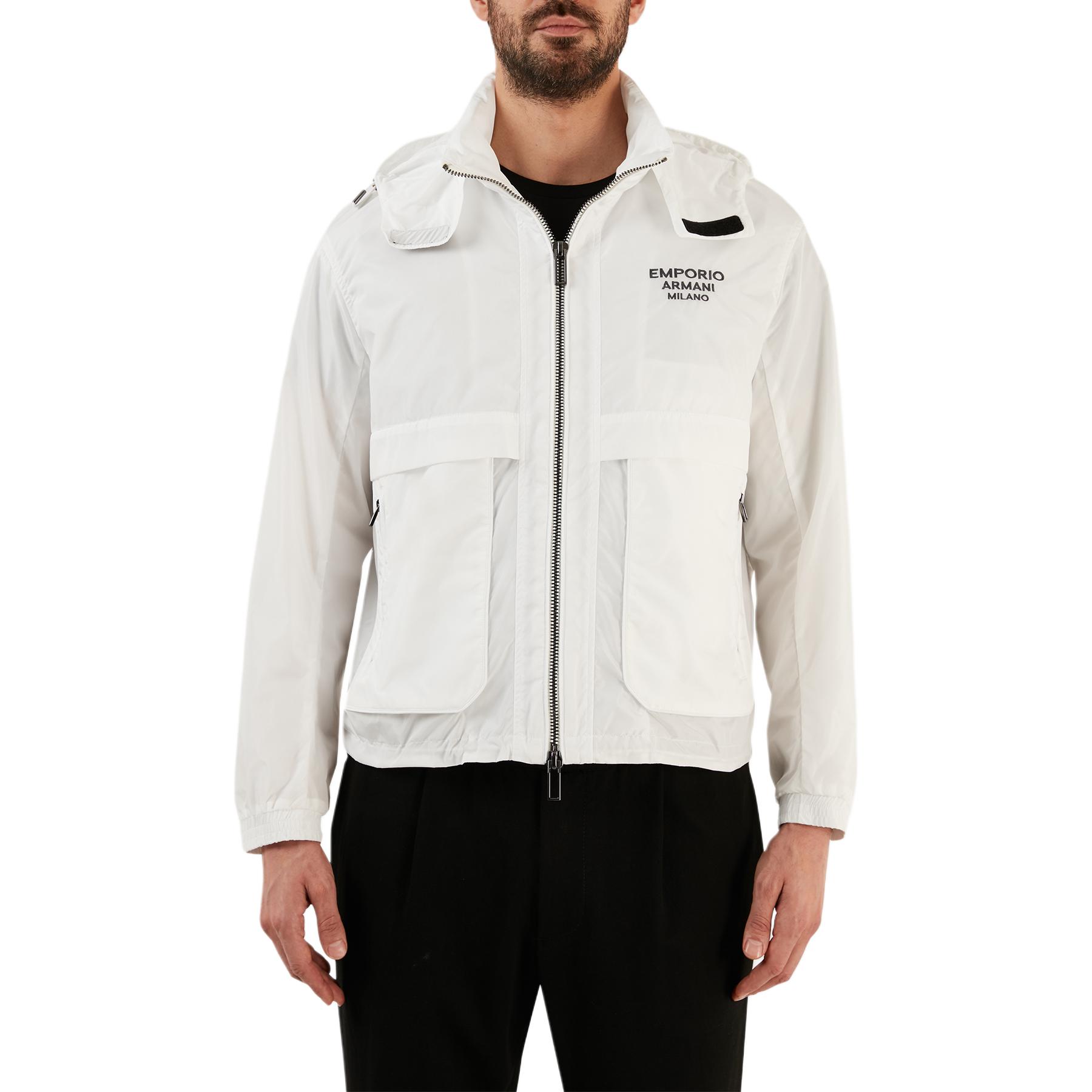 EMPORIO ARMANI Куртка мужская белая
EMPORIO ARMANI Куртка мужская белая