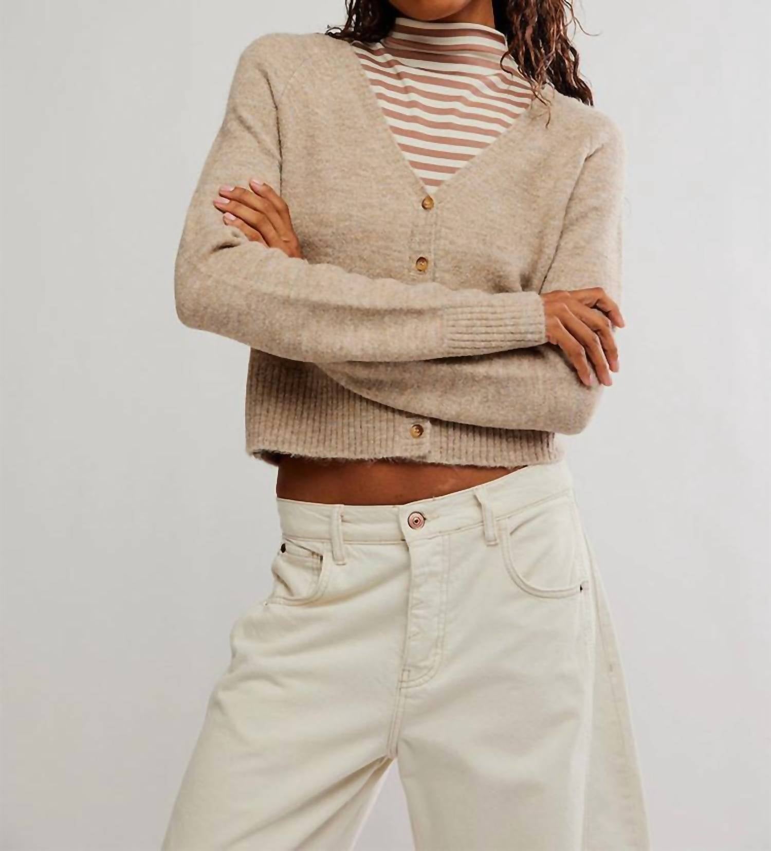 Кардиган для школьниц из серо-меланжевого цвета с перьями Free People, Feather Grey Melange
Кардиган для школьниц из серо-меланжевого цвета с перьями Free People, Feather Grey Melange