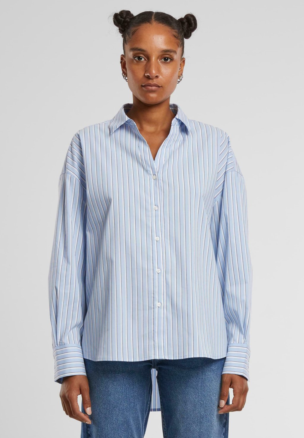 Блузка на пуговицах STRIPED Urban Classics, светло-голубой
Блузка на пуговицах STRIPED Urban Classics, светло-голубой