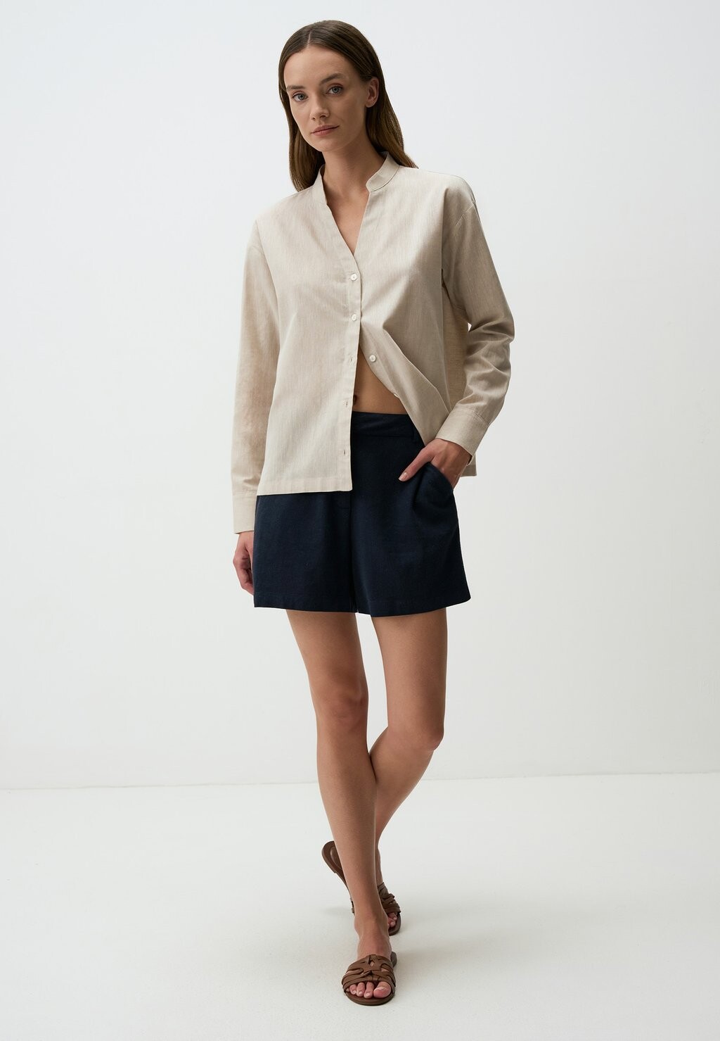 Блузка на пуговицах V-NECK LONG SLEEVE Jimmy Key, бежевый
Блузка на пуговицах V-NECK LONG SLEEVE Jimmy Key, бежевый