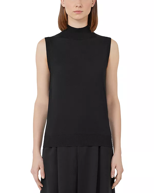 Шерстяной топ с воротником-стойкой в стиле слалом Max Mara, черный
Шерстяной топ с воротником-стойкой в стиле слалом Max Mara, черный