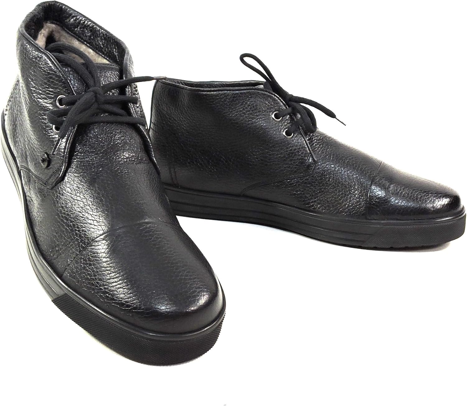 Мужские зимние ботинки-чукка Baldinini из черной оленей кожи с меховой подкладкой
Мужские зимние ботинки-чукка Baldinini из черной оленей кожи с меховой подкладкой