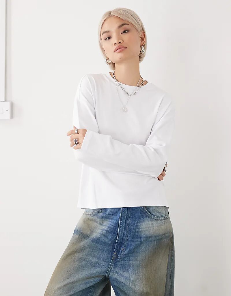 Лонгслив Noisy May прямого кроя с длинными рукавами белого цвета
Лонгслив Noisy May прямого кроя с длинными рукавами белого цвета