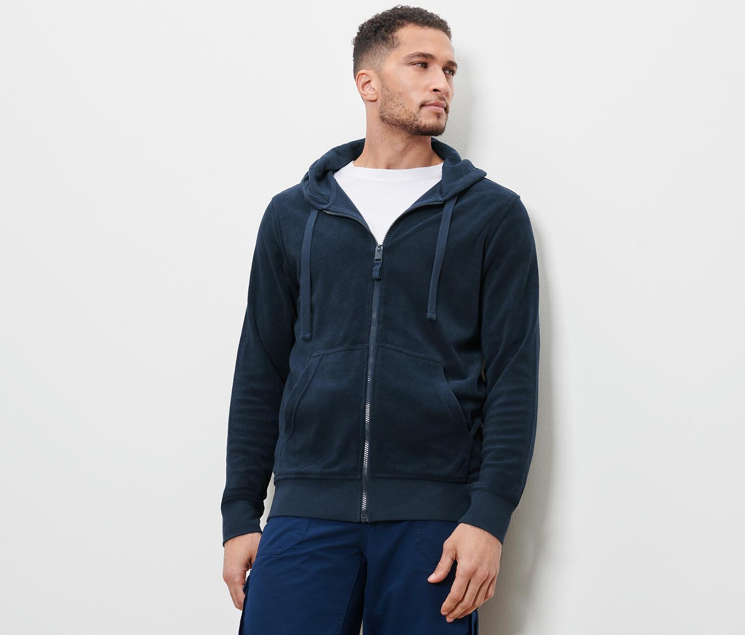 Махровая куртка Tchibo с капюшоном, темно-синий
Махровая куртка Tchibo с капюшоном, темно-синий