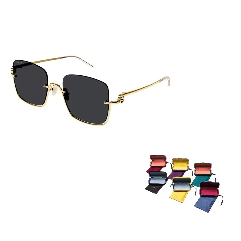 Очки солнцезащитные женские Gucci с футляром, черный / золотой
Очки солнцезащитные женские Gucci с футляром, черный / золотой