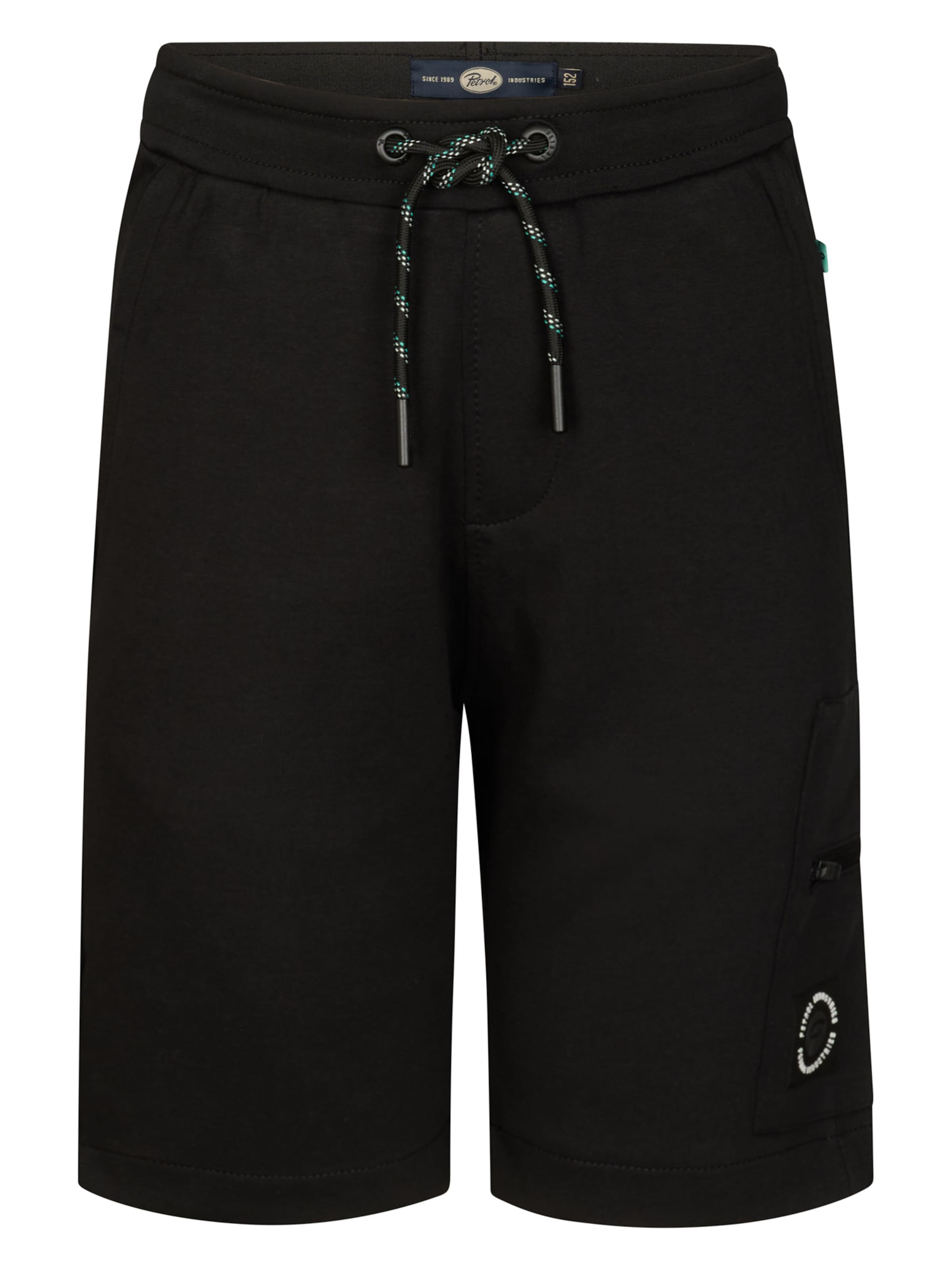 Petrol Industries Шорты Regular 'Pacifico' в черном цвете
Petrol Industries Шорты Regular 'Pacifico' в черном цвете
