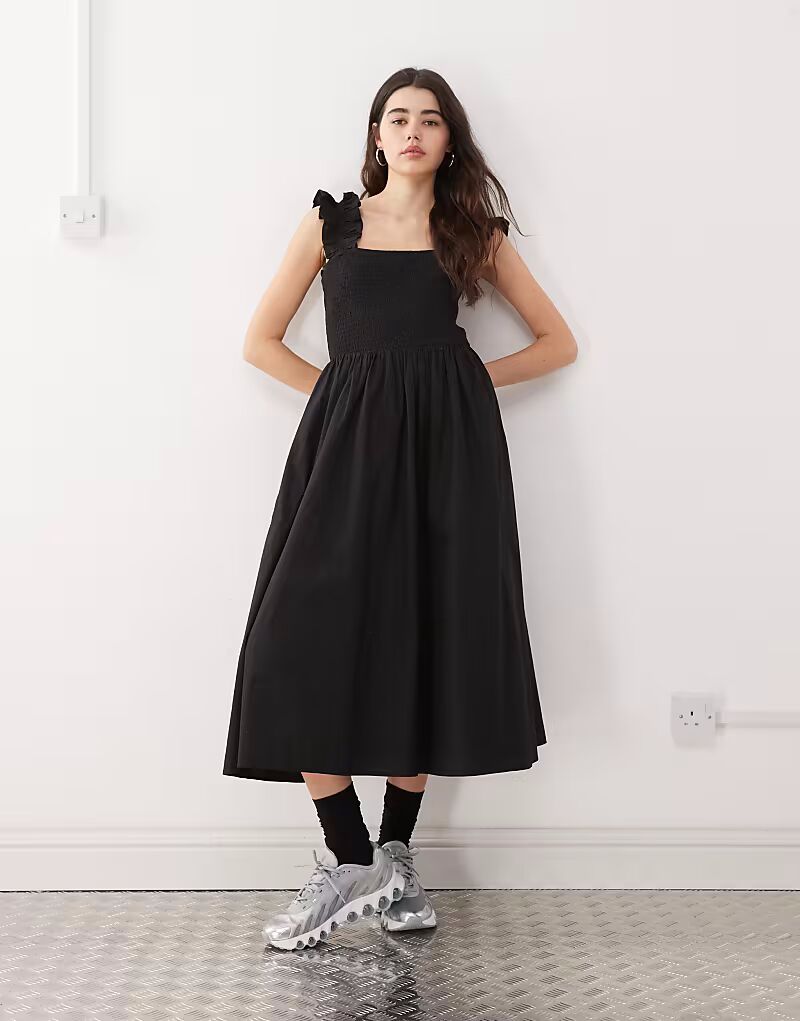 Платье миди COLLUSION с плетеными бретелями и сборками черного цвета
Платье миди COLLUSION с плетеными бретелями и сборками черного цвета