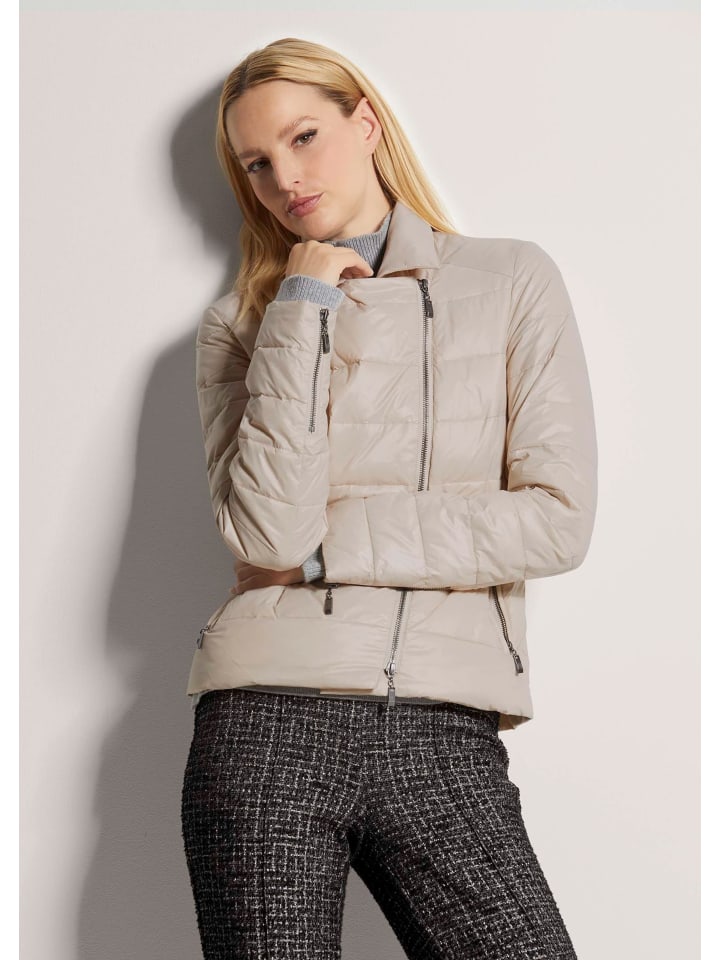 MADELEINE Стеганая куртка на молнии, цвет «галька»
MADELEINE Стеганая куртка на молнии, цвет «галька»