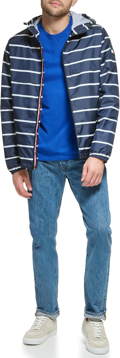 Мужская куртка-дождевик Tommy Hilfiger Simple с капюшоном, Navy/White Stripe
Мужская куртка-дождевик Tommy Hilfiger Simple с капюшоном, Navy/White Stripe