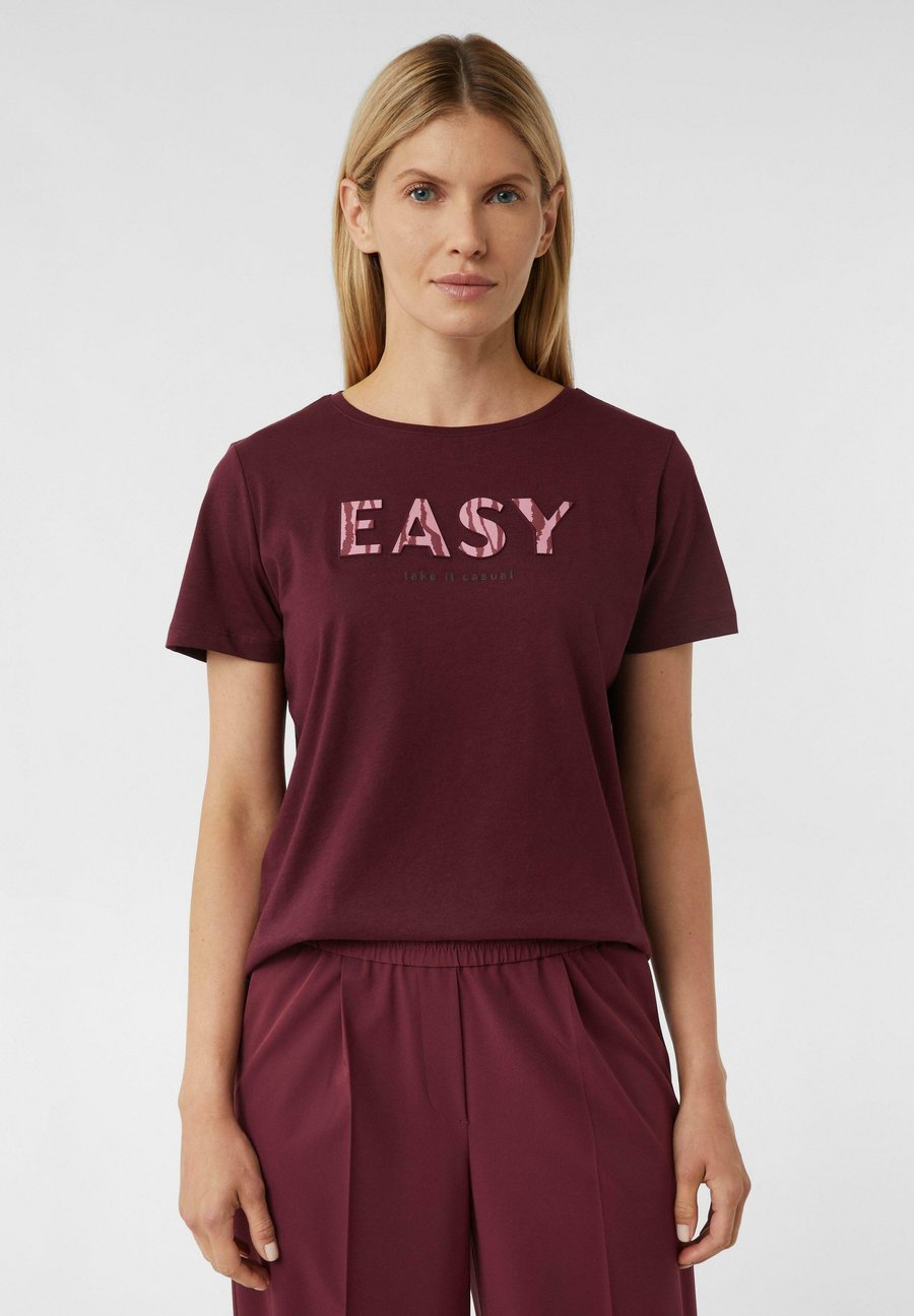 Футболка comma casual identity MIT ARTWORK, Bordeaux
Футболка comma casual identity MIT ARTWORK, Bordeaux