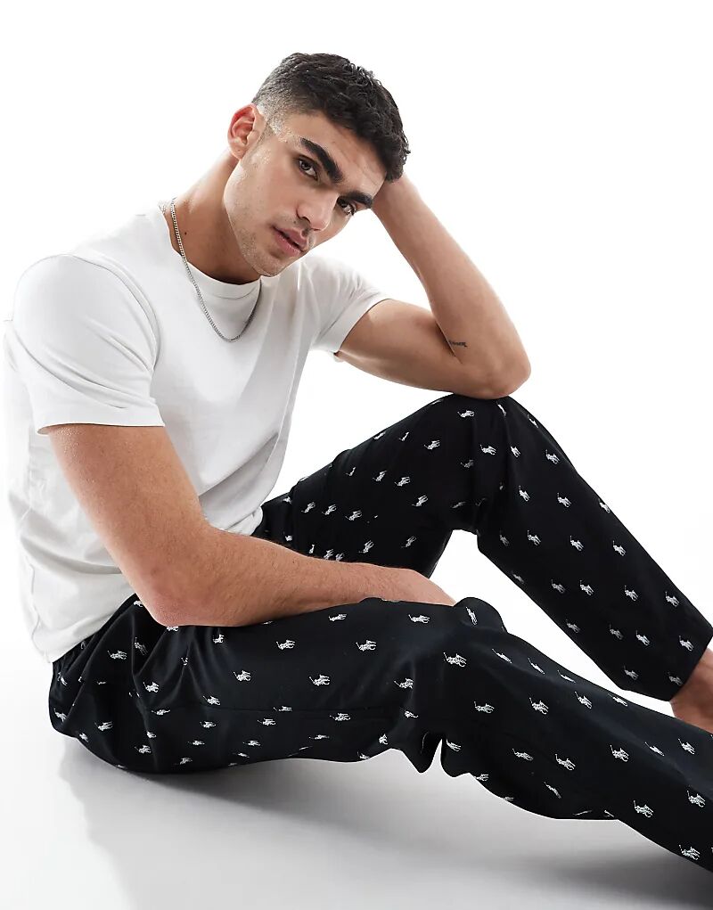 Черные спортивные брюки Polo Ralph Lauren
Черные спортивные брюки Polo Ralph Lauren