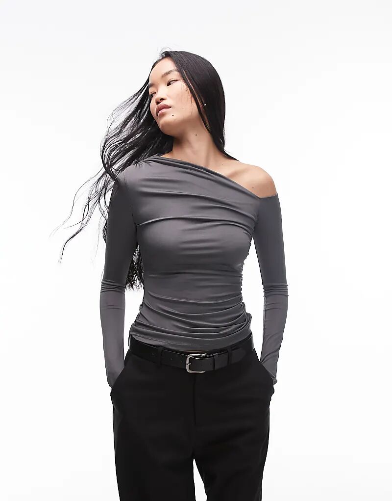 Облегающий топ cleo с открытыми плечами в угольном цвете Nia
Облегающий топ cleo с открытыми плечами в угольном цвете Nia